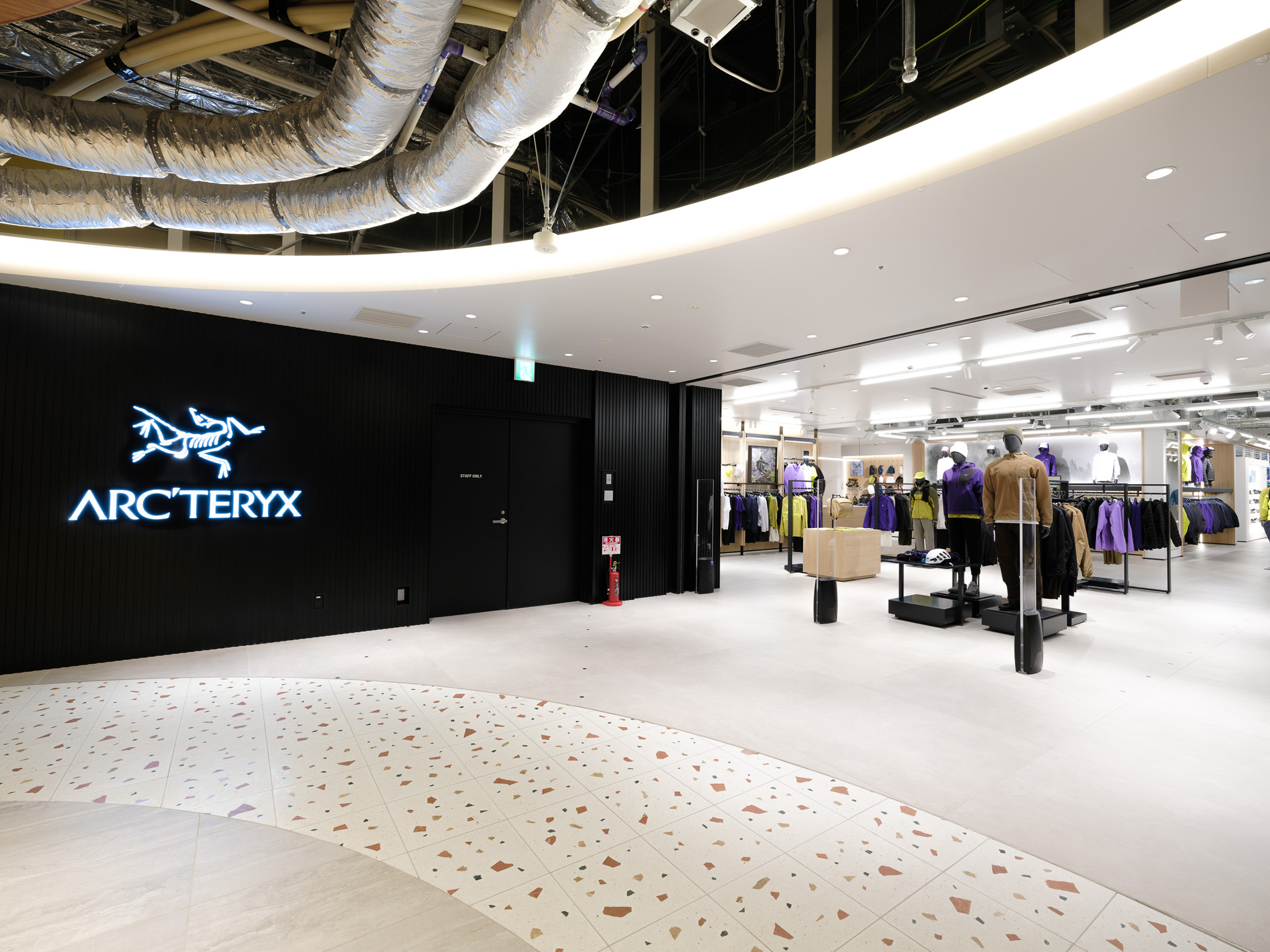 早い者勝ち！ARC’TERYX東京丸の内購入 マンティス2 ARC'TERYX / MANTIS 2 Waist Pack（ボディバッグ/ウエストポーチ